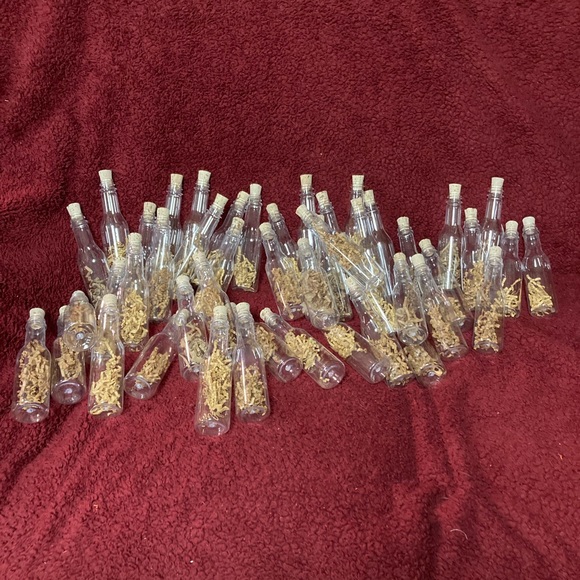 Plastic bottles with corks (47) to use for messages in a bottle. - Picture 2 of 4